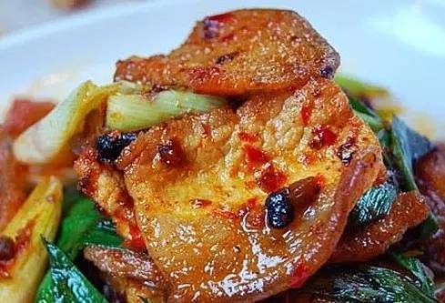 麻辣川菜之味 回鍋肉、水煮肉、小炒肉、魚香肉的誘惑